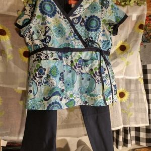 Koi/Orange Scrub Set Size XL